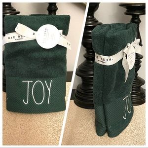 🆕Rae Dunn SET OF 2 JOY Hand Towels